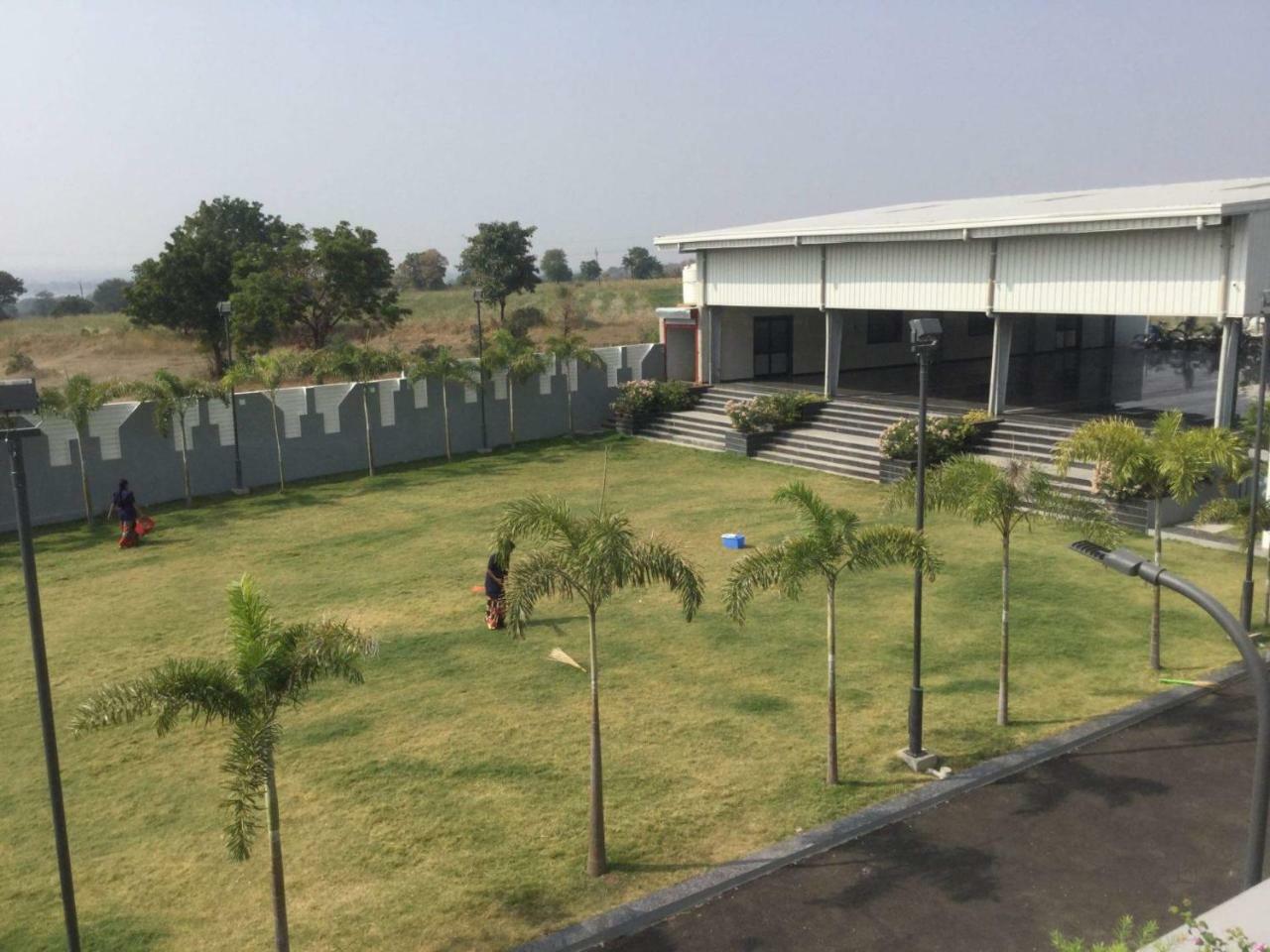 Sai Krupa Lawn And Regency, Buldhana Экстерьер фото