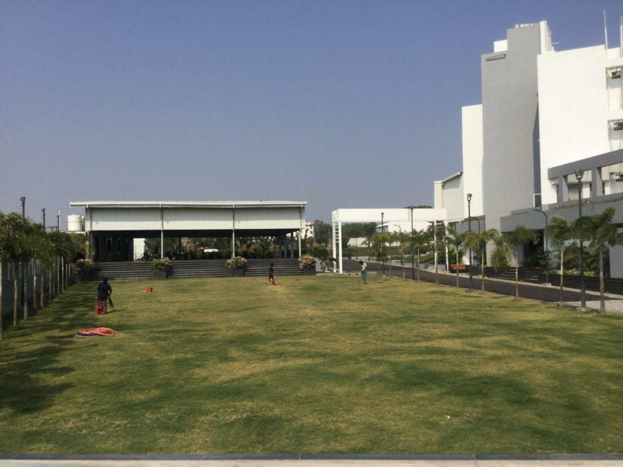 Sai Krupa Lawn And Regency, Buldhana Экстерьер фото